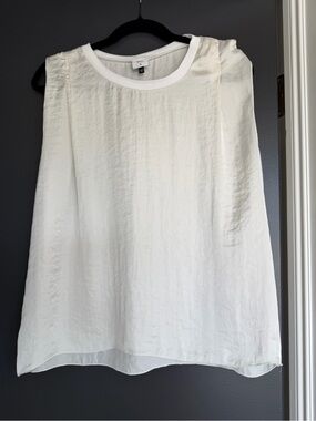CAbi Cream Sleeveless Linen Tank Top